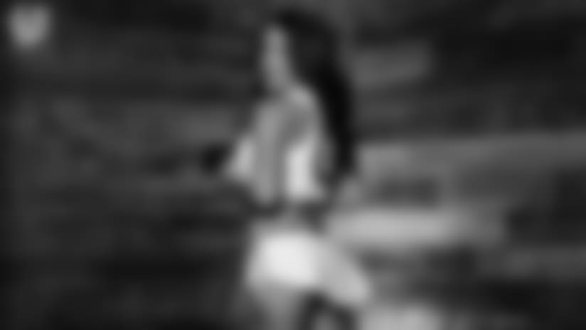 Cheerleader of the Week: JESSICA (Uniform)