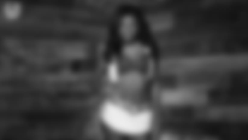 Cheerleader of the Week: AMBRIA (Uniform)