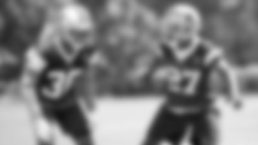 Ningún esquinero de los Cowboys tiene más de 3 temporadas en la NFL. Lo que implica que debe haber una competencia intrigante entre estos jóvenes.