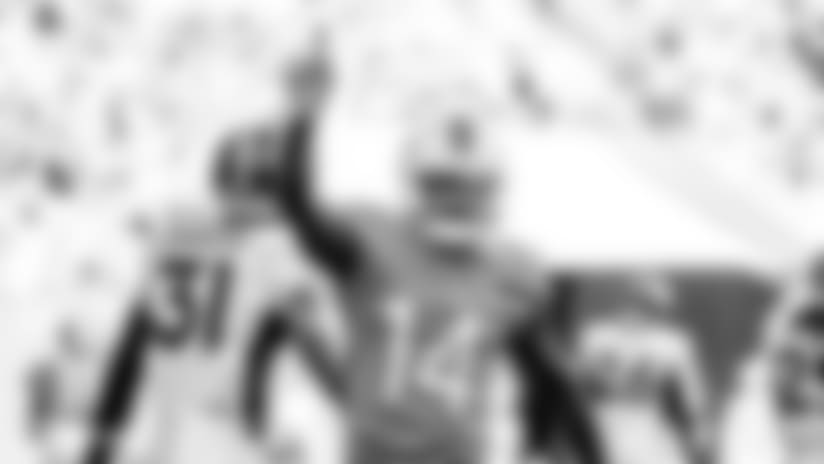 DOLPHINS DARKROOM: Dolphins Defeat Broncos 35-9