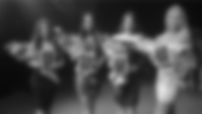Eagles_Cheerleaders_580App_050817.jpg
