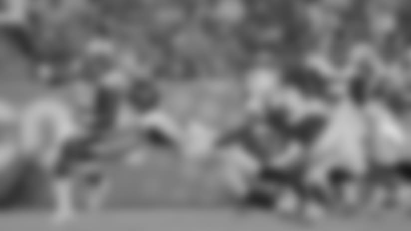 Austin Hooper makes great catch