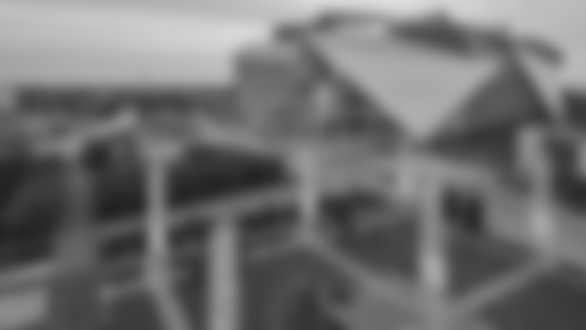 Exterior-Sunset-with-International-Plaza-View.jpg