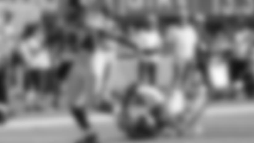 PHOTOS: Devonta Freeman frame-by-frame against Giants