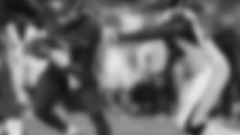 PHOTOS: Takk McKinley frame-by-frame at Tampa