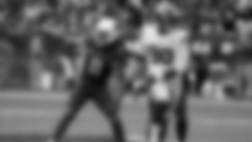Jason Pierre-Paul sacks Drew Stanton