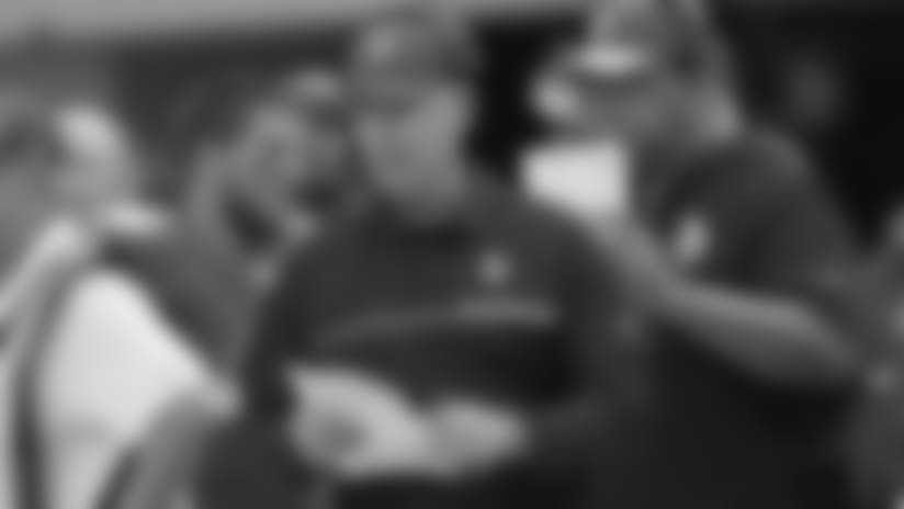 shurmur-center2-12218.jpg