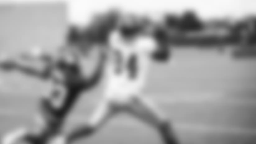Top Play: Alonzo Russell makes over-the-shoulder catch