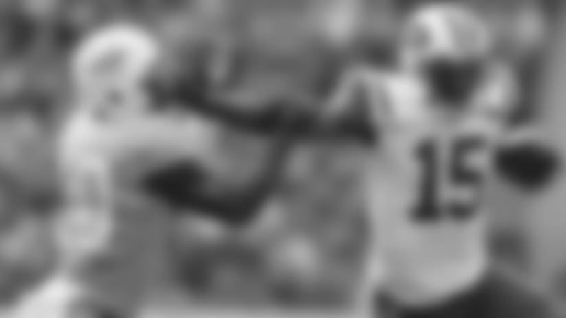 AP_325126684252-marshall-dolphins.jpg