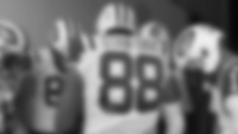 Inside the Pregame Huddle with Austin Seferian-Jenkins