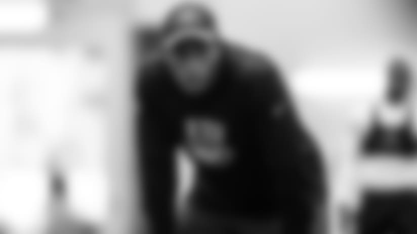 lee-offseason-top-E_MK1_3051