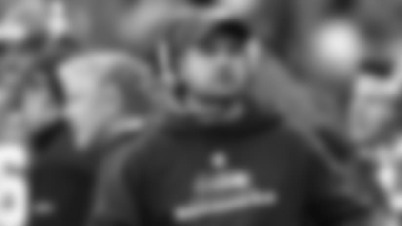 AP_110108036846-qb-coach-story.jpg