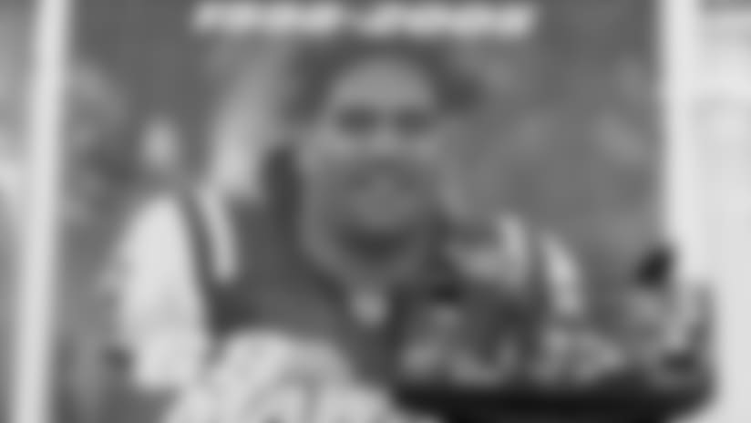 Kevin Mawae Ring of Honor Banner Raised at 1 Jets Drive