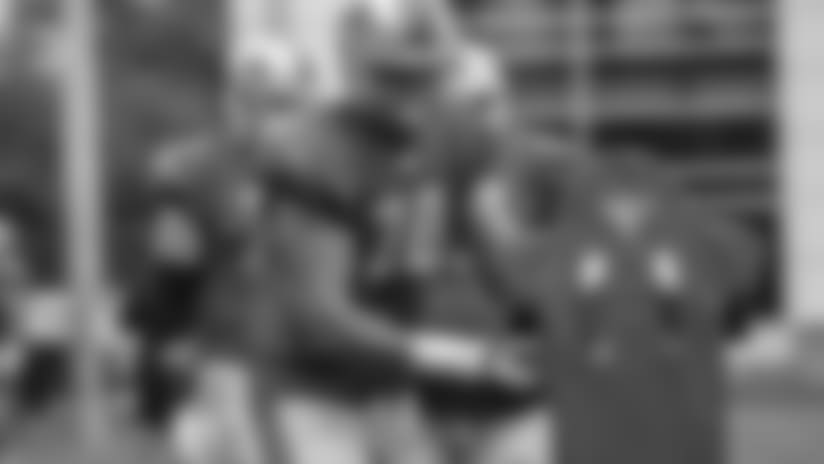 Lions sign T Dan Skipper to active roster and T Storm Norton to practice squad