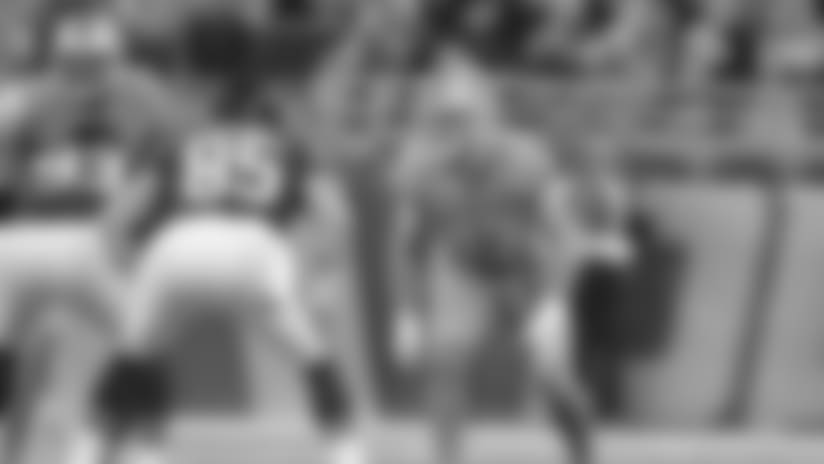 Lions re-sign LB Nick Bellore