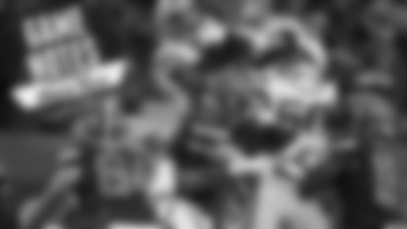 Josh Jones' first INT comes at perfect time for Packers