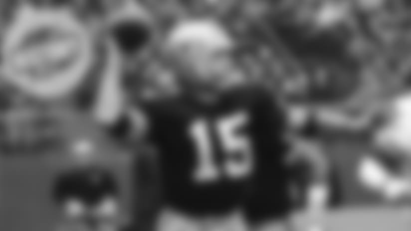 Why did it take so long for Lombardi to commit to Starr?