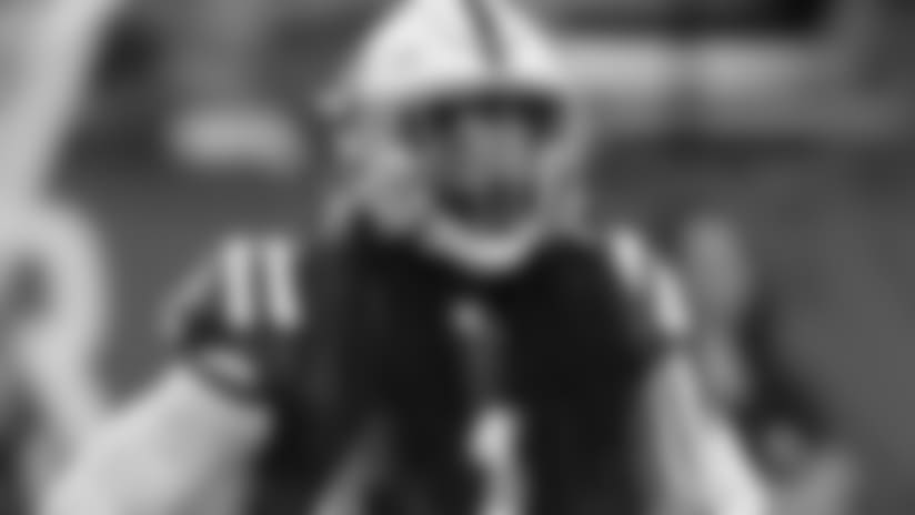 Panthers sign Dezmen Southward to future contract