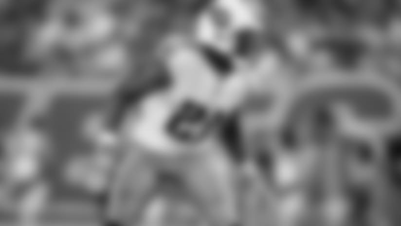 Panthers sign safety Searcy, corner Cockrell to two-year deals