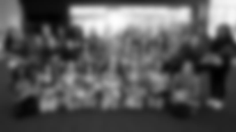 Patriots Cheerleaders announce 2017 squad