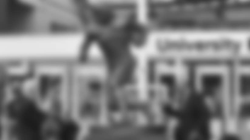 ap_156680485115_1.jpg