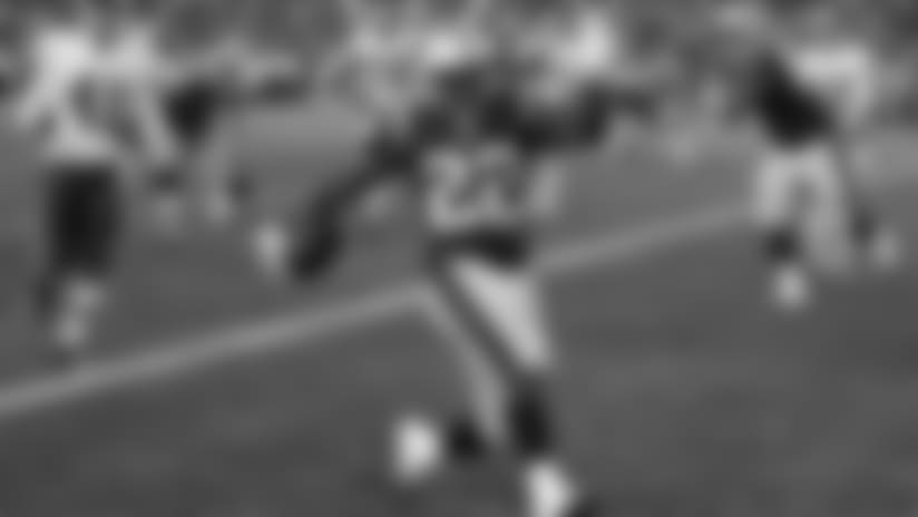 Highlight: Ralph Webb rushes in for 8-yard touchdown