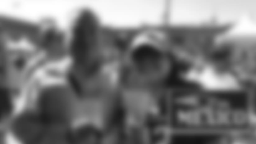 710x380-espanol-thumb-with-2bug.jpg