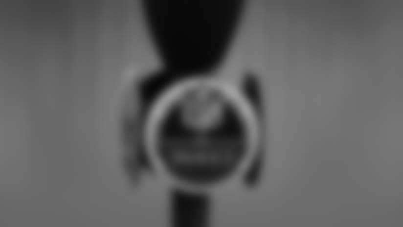ap_nfl_yahoo_microphone.jpg