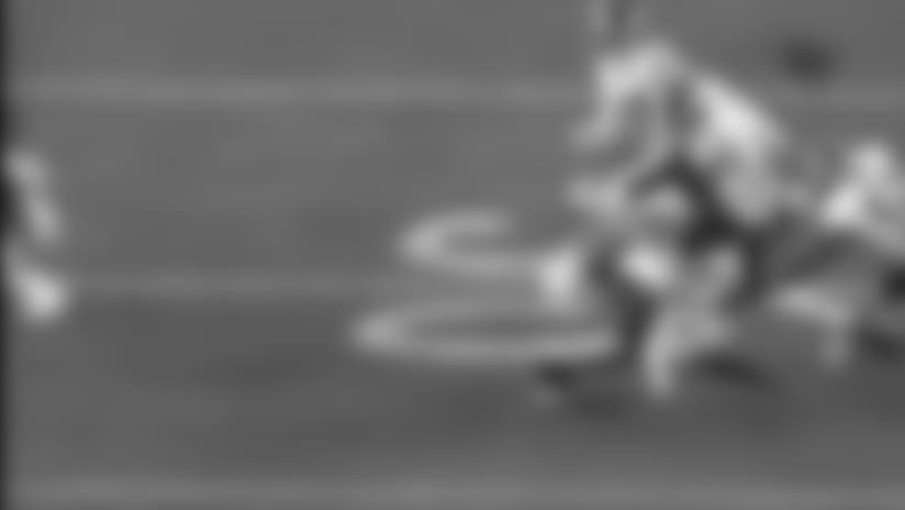 Highlight: Devin Lucien gets wide open across middle for 25-yard first down