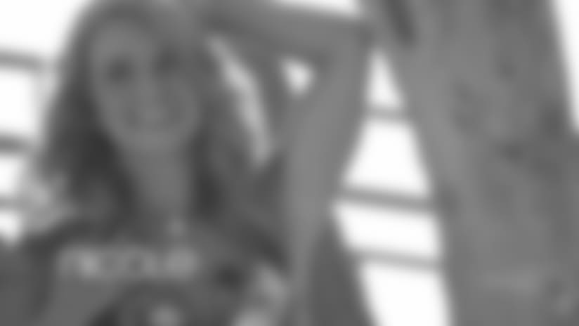 Patriots Cheerleaders Music Videos: Nicole M.