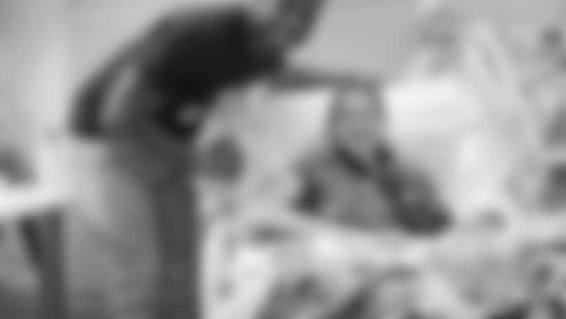 TJ Carrie Visits Stanford Children's Hospital On Valentine's Day