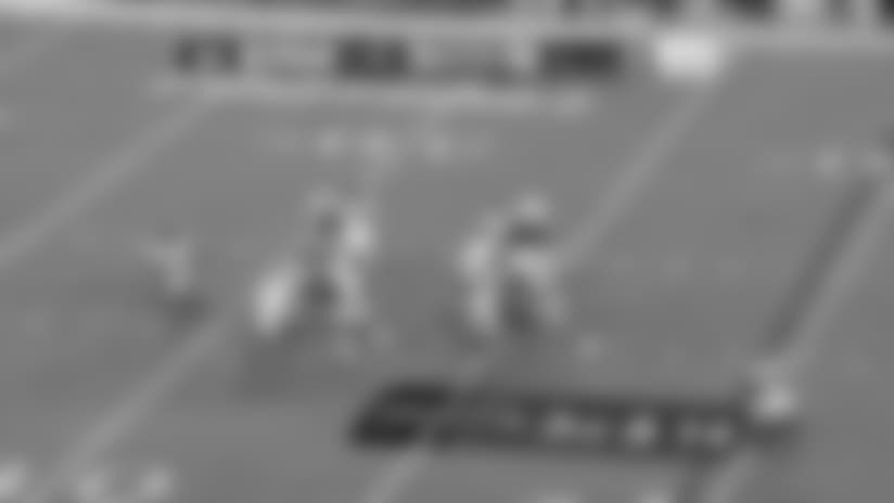 Highlight: Mallett Scrambles, Hits Wallace for Long Third-Down Conversion