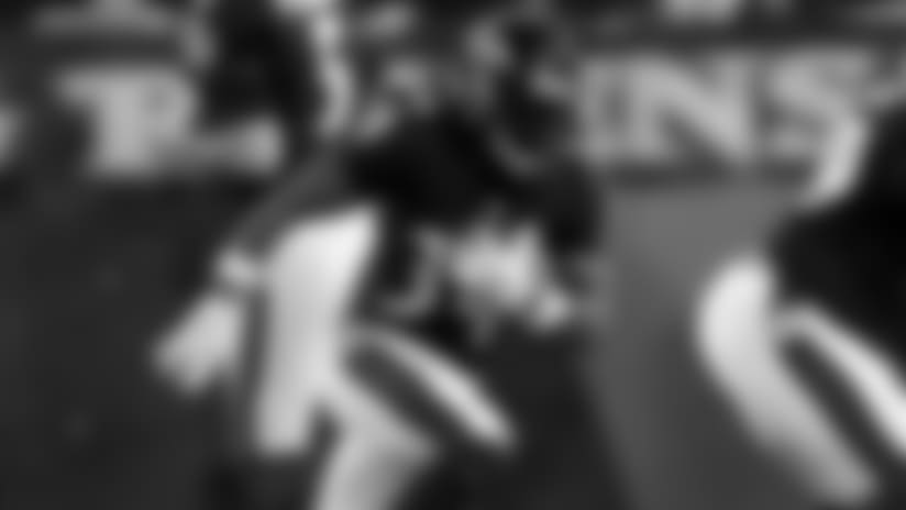 Highlight: Joe Flacco Shows His Wheels, Hits Alex Collins on the Run