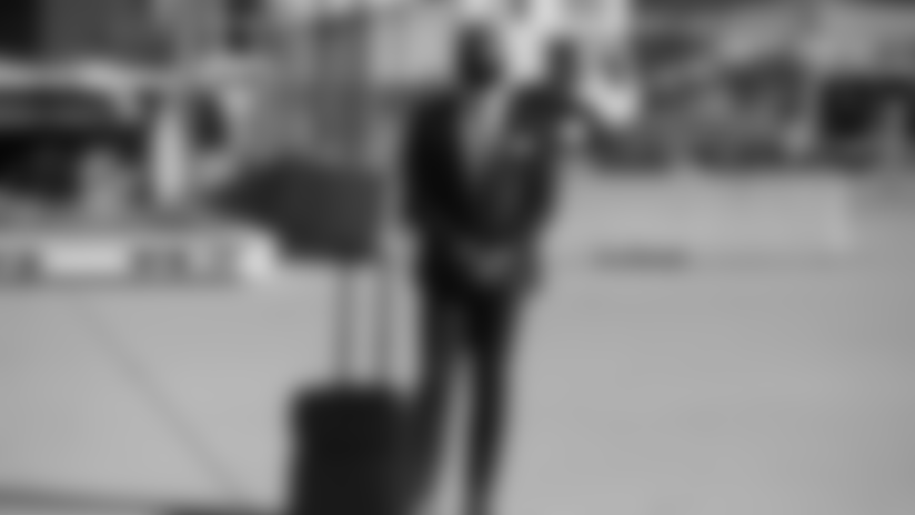 five-faves-skins-style-dhall-615.jpg