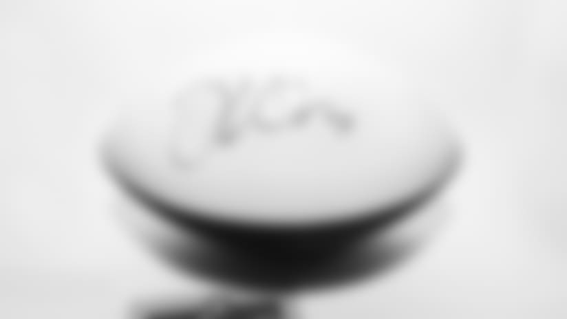 autographed-item-2560x1440