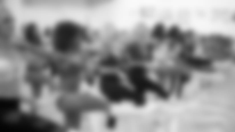 032718CheerPrep007