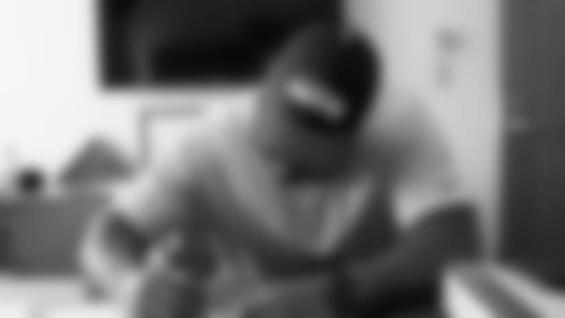 20180316_dickson_signing_img_2488_copy.jpg 20180316_dickson_signing_img_2488_copy.jpg