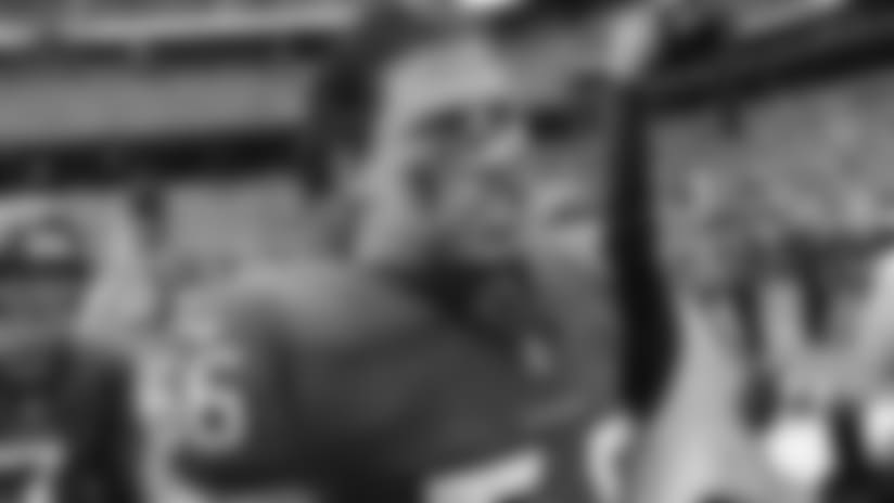 Brian Cushing returns to action, gets 5 tackles