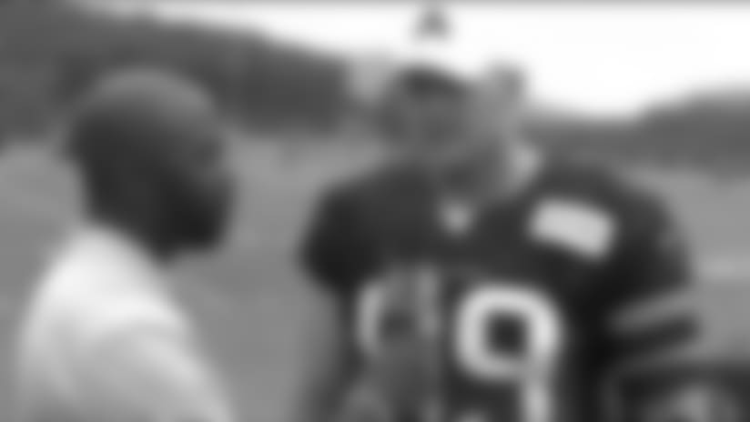 Marshall Faulk goes 1-on-1 with J.J. Watt