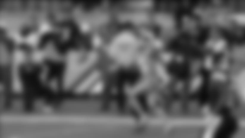 Adoree Jackson bats deep pass away from JuJu Smith-Schuster