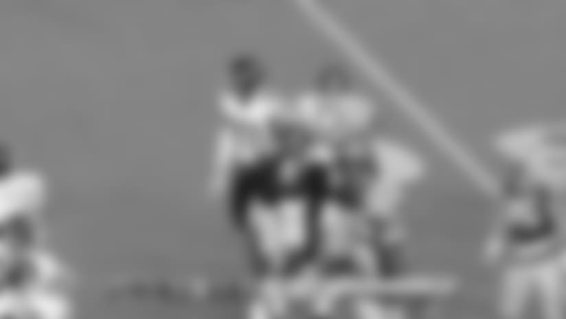 Luke Falk Connects with Brandon Shippen for 22-yard Gain