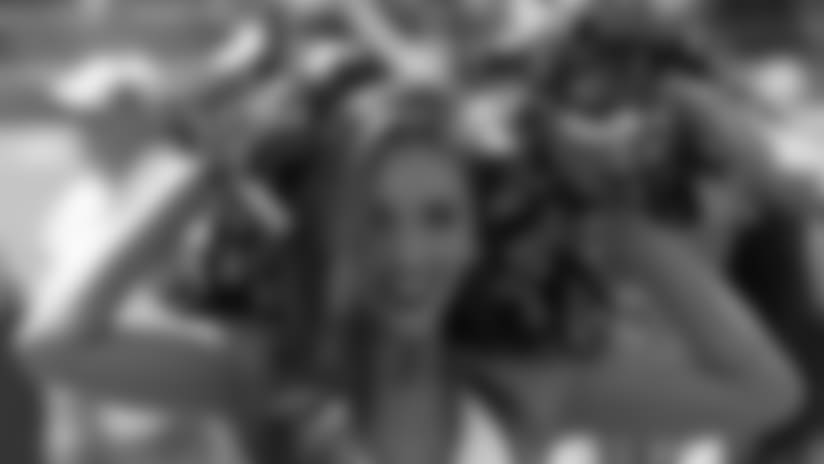Titans Cheerleader Jordan's 2017 Season