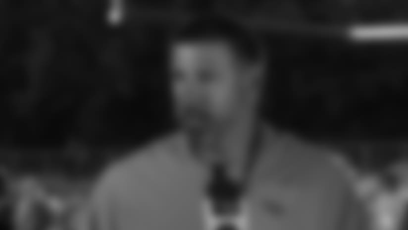 Mike Vrabel on Coming Together as a Team