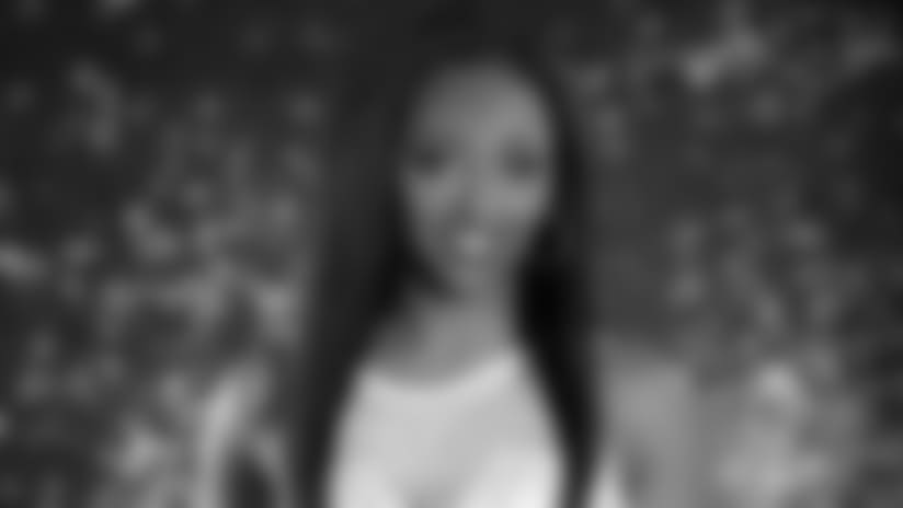 2017 Cheerleader Bio - Parey