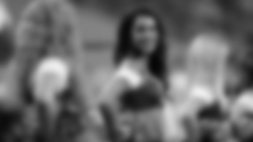 Cheerleader Photos - Taylor G