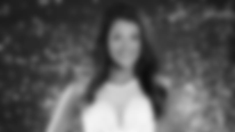 2017 Cheerleader Bio - Michaela