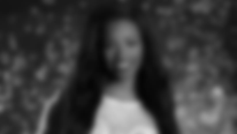 2017 Cheerleader Bio - Qisa