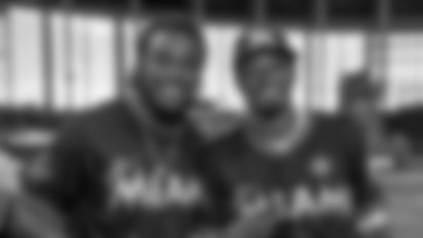 Dalvin Cook Delivers First Pitch at Marlins Game on FSU Day