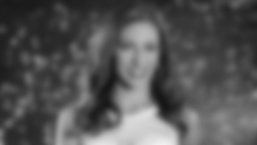 2017 Cheerleader Bio - Tessa