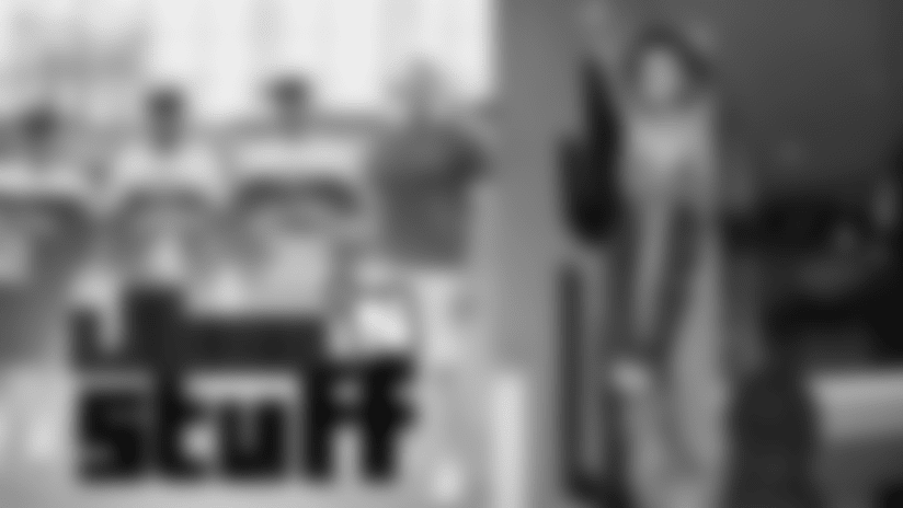 Likes 'N Stuff: Madden ratings and Awkward Pics